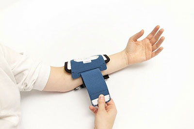 A new bracelet that monitors pain in people on the autism spectrum is to be launched by a medical tech firm.